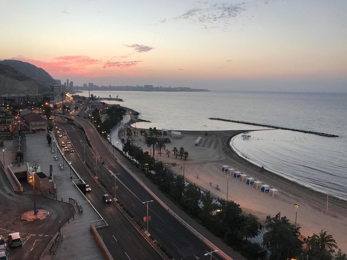 Apartamento Apartamento con vistas al mar primera linea de playa del Postiguet Alicante Exterior foto